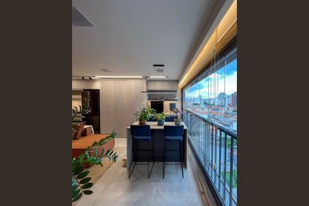 Apartamento à venda com 72m², 2 quartos e 1 vagaVaranda