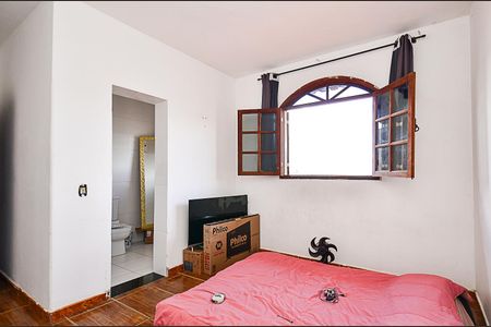 Casa à venda com 360m², 3 quartos e 5 vagasSuíte