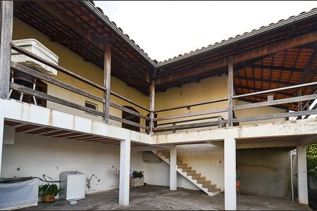 Casa à venda com 360m², 3 quartos e 5 vagasÁrea Externa