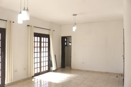 Sala de casa para alugar com 2 quartos, 120m² em Nova Gerti, São Caetano do Sul