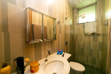 Casa à venda com 604m², 8 quartos e 10 vagasBanheiro de serviço