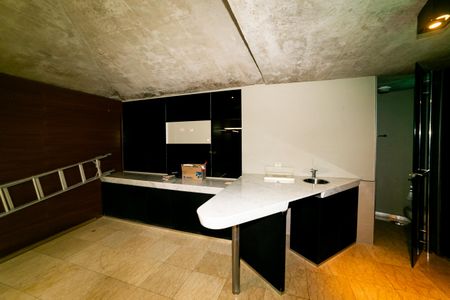 Casa à venda com 604m², 8 quartos e 10 vagasEscritório