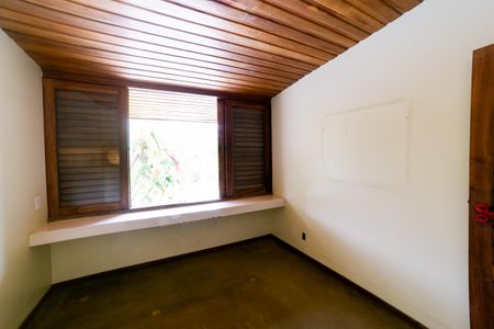 Casa à venda com 604m², 8 quartos e 10 vagasQuarto 1