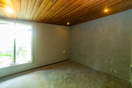 Casa à venda com 604m², 8 quartos e 10 vagasSuíte 1