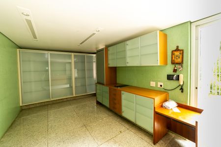 Casa à venda com 604m², 8 quartos e 10 vagasCozinha