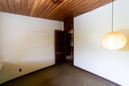 Casa à venda com 604m², 8 quartos e 10 vagasQuarto 1