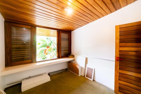 Casa à venda com 604m², 8 quartos e 10 vagasQuarto 3