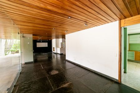 Sala de casa à venda com 8 quartos, 604m² em Garças, Belo Horizonte