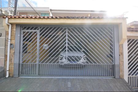 Casa à venda com 125m², 3 quartos e 2 vagasFachada