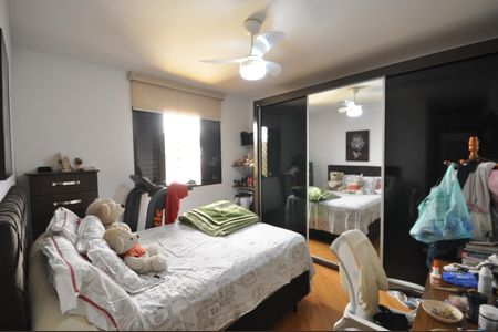 Casa à venda com 125m², 3 quartos e 2 vagasQuarto 2