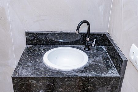 Apartamento para alugar com 60m², 2 quartos e sem vaga Apartamento para alugar com 60m², 2 quartos e sem vagaBanheiro