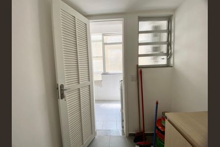 Apartamento para alugar com 147m², 3 quartos e 1 vagaQuarto de Serviço
