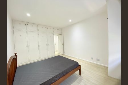 Apartamento para alugar com 147m², 3 quartos e 1 vagaSuite 