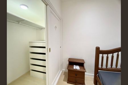 Apartamento para alugar com 147m², 3 quartos e 1 vagaSuite 