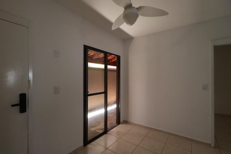 Sala de apartamento para alugar com 2 quartos, 58m² em Planalto Verde, Ribeirão Preto