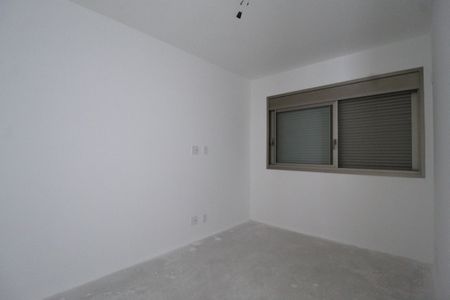 Apartamento à venda com 151m², 3 quartos e 2 vagasQuarto 1 - Suíte