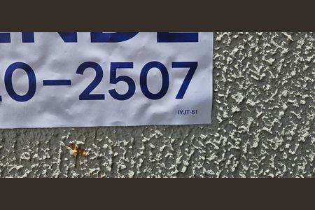 Apartamento à venda com 34m², 2 quartos e sem vaga Apartamento à venda com 34m², 2 quartos e sem vagaPlaca instalada na fachada do condomínio - Código da placa IYJT-51