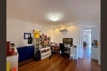 Apartamento à venda com 170m², 3 quartos e 3 vagas Apartamento à venda com 170m², 3 quartos e 3 vagasSala