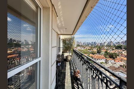 Apartamento à venda com 170m², 3 quartos e 3 vagas Apartamento à venda com 170m², 3 quartos e 3 vagasSacada