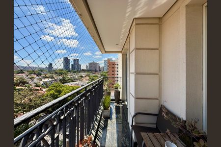 Apartamento à venda com 170m², 3 quartos e 3 vagas Apartamento à venda com 170m², 3 quartos e 3 vagasSacada