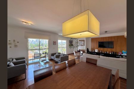 Apartamento à venda com 170m², 3 quartos e 3 vagas Apartamento à venda com 170m², 3 quartos e 3 vagasSala