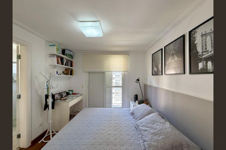 Apartamento à venda com 170m², 3 quartos e 3 vagas Apartamento à venda com 170m², 3 quartos e 3 vagasSuíte 3