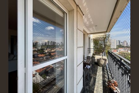 Apartamento à venda com 170m², 3 quartos e 3 vagas Apartamento à venda com 170m², 3 quartos e 3 vagasSacada