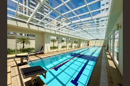 Apartamento à venda com 170m², 3 quartos e 3 vagas Apartamento à venda com 170m², 3 quartos e 3 vagasPiscina