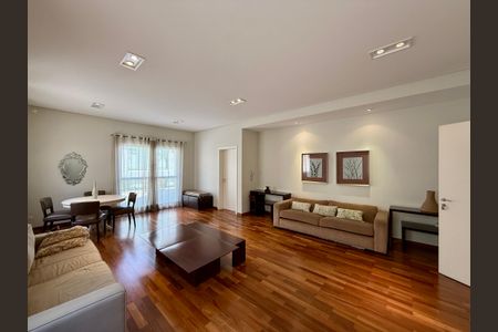 Apartamento à venda com 170m², 3 quartos e 3 vagas Apartamento à venda com 170m², 3 quartos e 3 vagasSalão de Festas