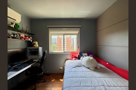 Apartamento à venda com 170m², 3 quartos e 3 vagas Apartamento à venda com 170m², 3 quartos e 3 vagasSuíte 1