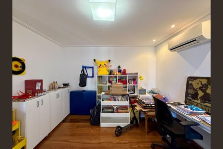 Apartamento à venda com 170m², 3 quartos e 3 vagas Apartamento à venda com 170m², 3 quartos e 3 vagasSala