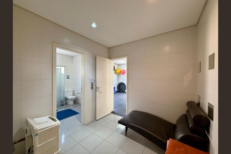 Apartamento à venda com 170m², 3 quartos e 3 vagas Apartamento à venda com 170m², 3 quartos e 3 vagasÁrea de Descanso