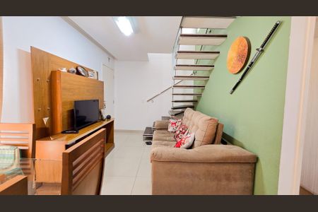 Sala de apartamento à venda com 2 quartos, 84m² em Cabral, Contagem
