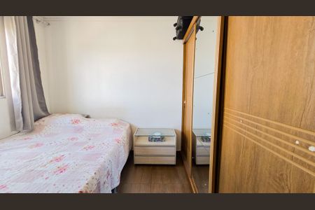 Quarto 01 de apartamento à venda com 2 quartos, 84m² em Cabral, Contagem