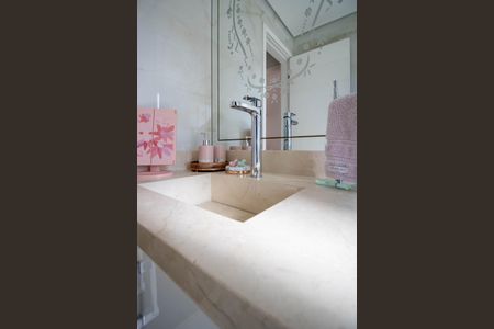 Apartamento à venda com 211m², 3 quartos e 3 vagasSuíte 2