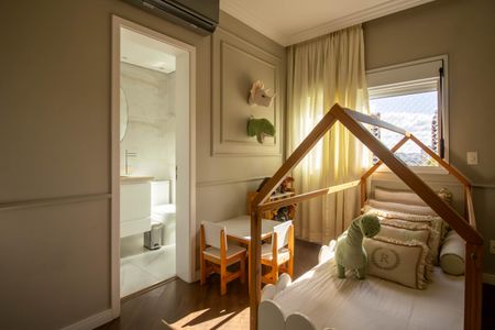 Apartamento à venda com 211m², 3 quartos e 3 vagasSuíte 3