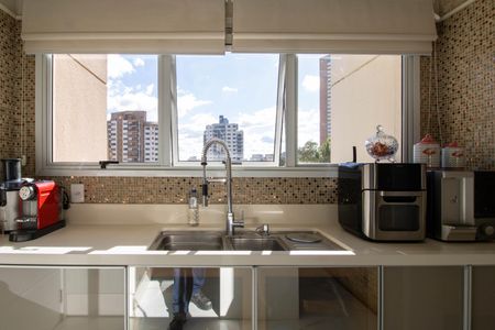 Apartamento à venda com 211m², 3 quartos e 3 vagasCozinha