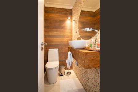 Apartamento à venda com 211m², 3 quartos e 3 vagasLavabo