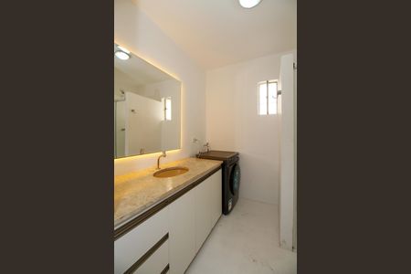 Apartamento para alugar com 110m², 2 quartos e 1 vagaBanheiro da Suíte