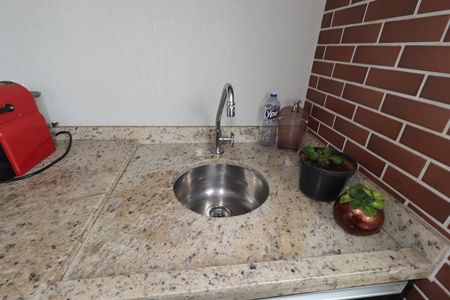 Apartamento à venda com 74m², 2 quartos e 2 vagasVaranda da Sala - Pia