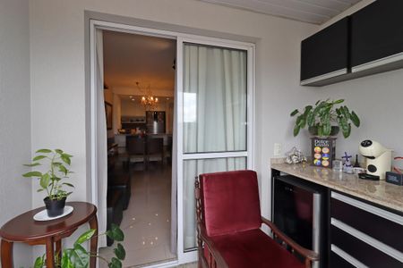 Apartamento à venda com 74m², 2 quartos e 2 vagasVaranda da Sala