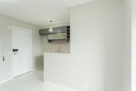 Sala de apartamento à venda com 2 quartos, 40m² em Jardim Santo Antoninho, São Paulo