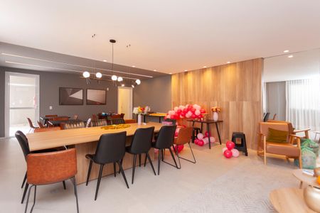 Apartamento à venda com 40m², 2 quartos e sem vagaÁrea comum - Salão de festas