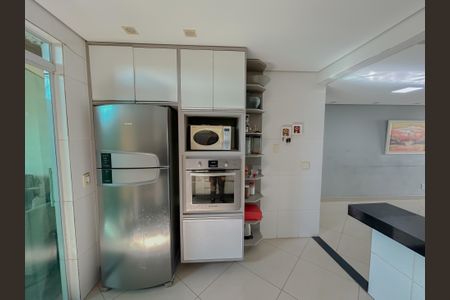 Casa à venda com 186m², 3 quartos e 2 vagas