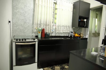 Apartamento à venda com 65m², 2 quartos e 1 vagaCozinha 