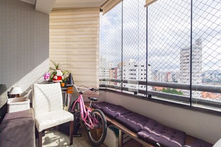 Apartamento à venda com 147m², 2 quartos e 2 vagasVaranda