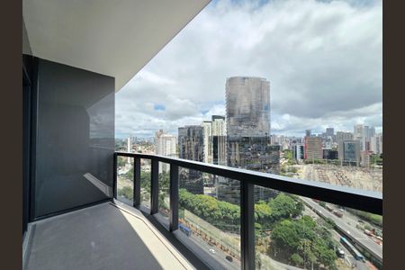 Studio à venda com 39m², 1 quarto e 1 vagaVaranda