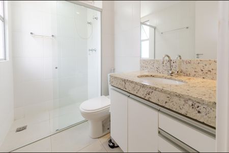 Apartamento à venda com 144m², 4 quartos e 4 vagasBanheiro suíte 1