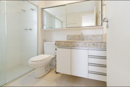 Apartamento à venda com 144m², 4 quartos e 4 vagasBanheiro suíte 2