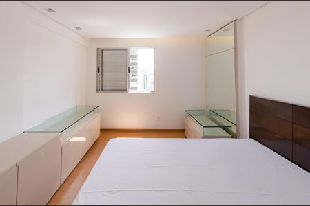 Apartamento à venda com 144m², 4 quartos e 4 vagasSuíte 2